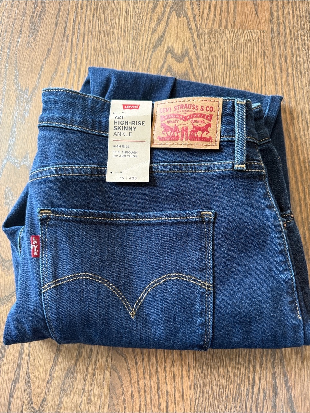 Levi’s 721 High-Rise Dark Blue Skinny ankle Jeans. Women's size 16 - Picture 2 of 7